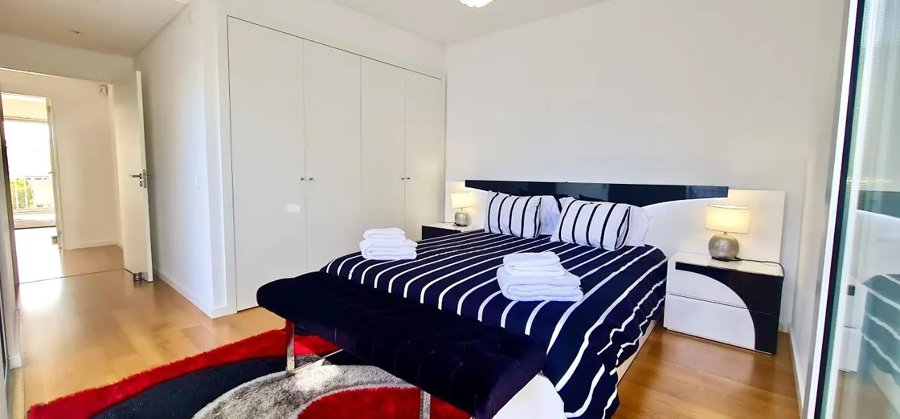 Villa Modern Design البوفيرا 0*,